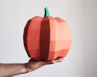 3D Kürbis Origami Vorlage: Low Poly Halloween Dekor (PDF)