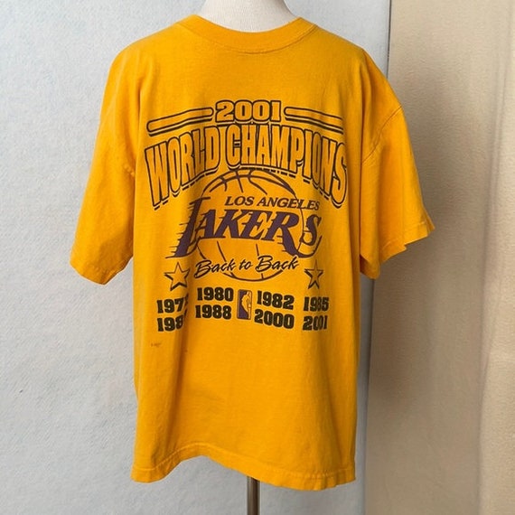 Official Vintage Los Angeles Lakers 2000 Champion World T-Shirt