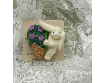 Vintage Easter Bunny Bouquet Brooch / Pin