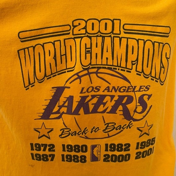 2001 World Champion LA Lakers Back to Back T-Shirt - image 3