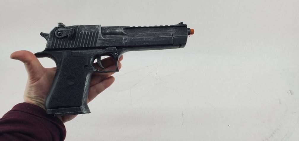 Pistola de resorte oficial Desert Eagle Airsoft Deadpool Comic Superhero  Cosplay Movie Prop Gun Réplica falsa de arma en película de ciencia ficción  -  México