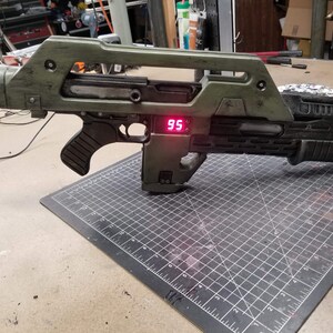 Aliens Pulse Rifle Prop