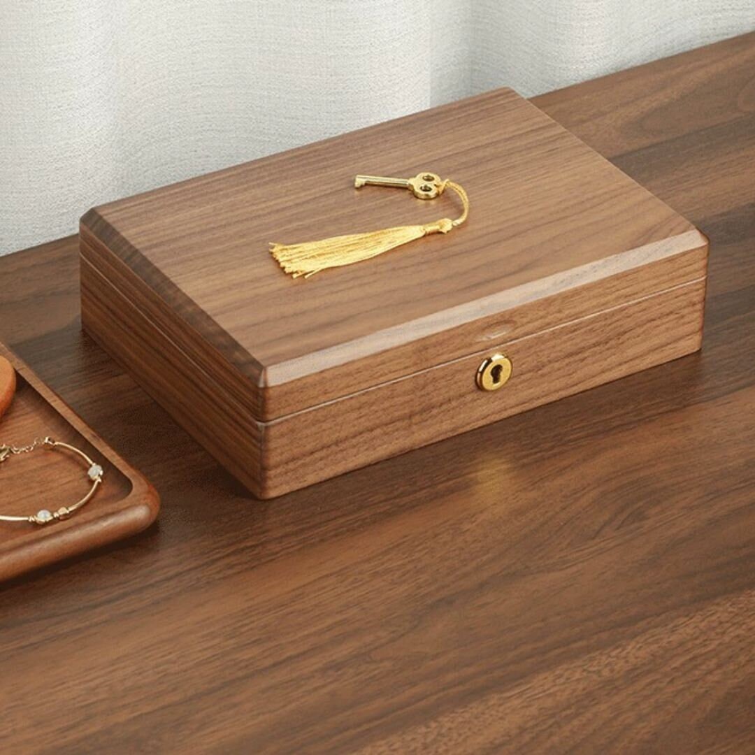 Leaf Rolling Tray Made From Walnut, Cherry or Maple. 