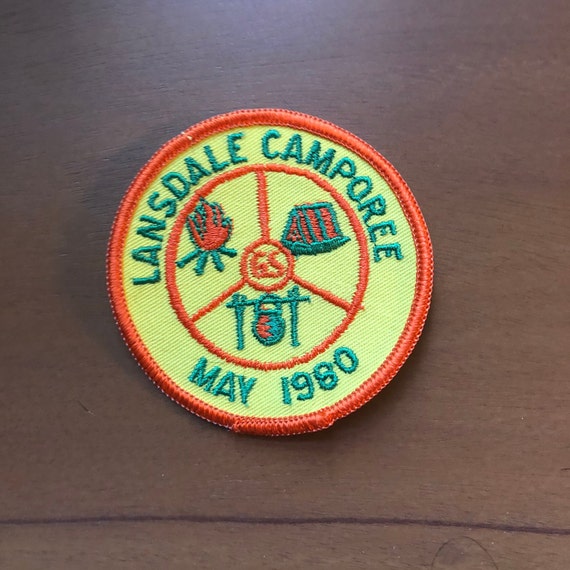 Vintage 1980 Girl Scout Camporee Badge - image 1