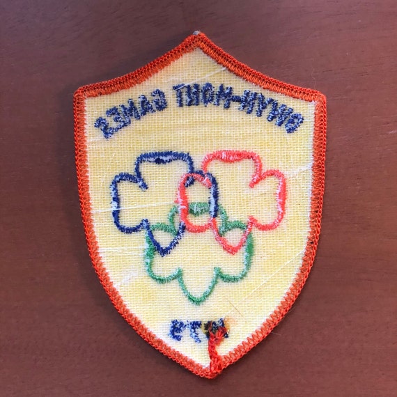 Vintage 1979 Girl Scout Badge - image 3