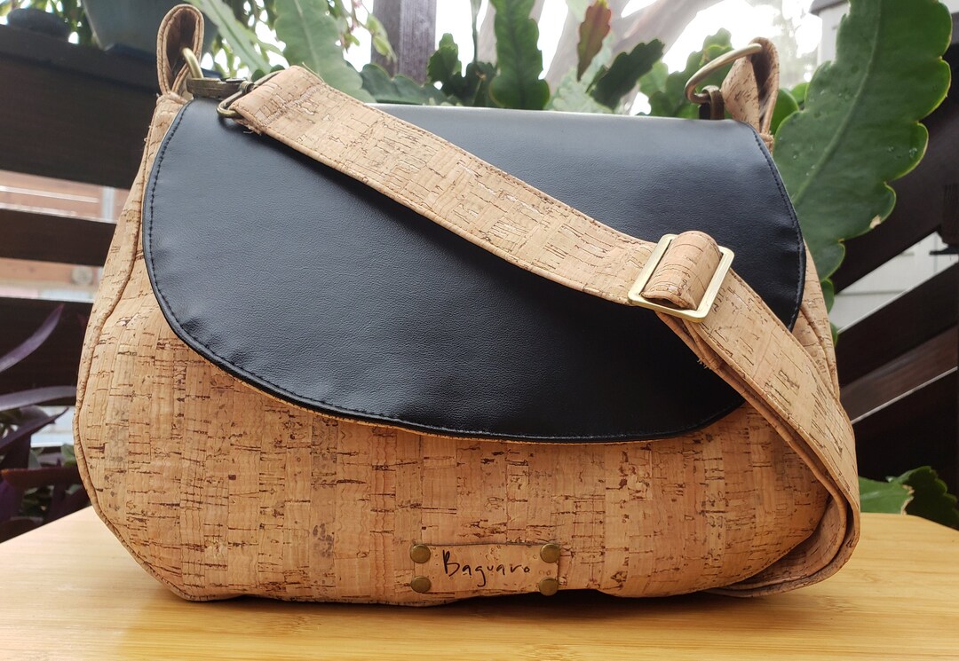 Sac messager rond en liège et cuir de cactus France