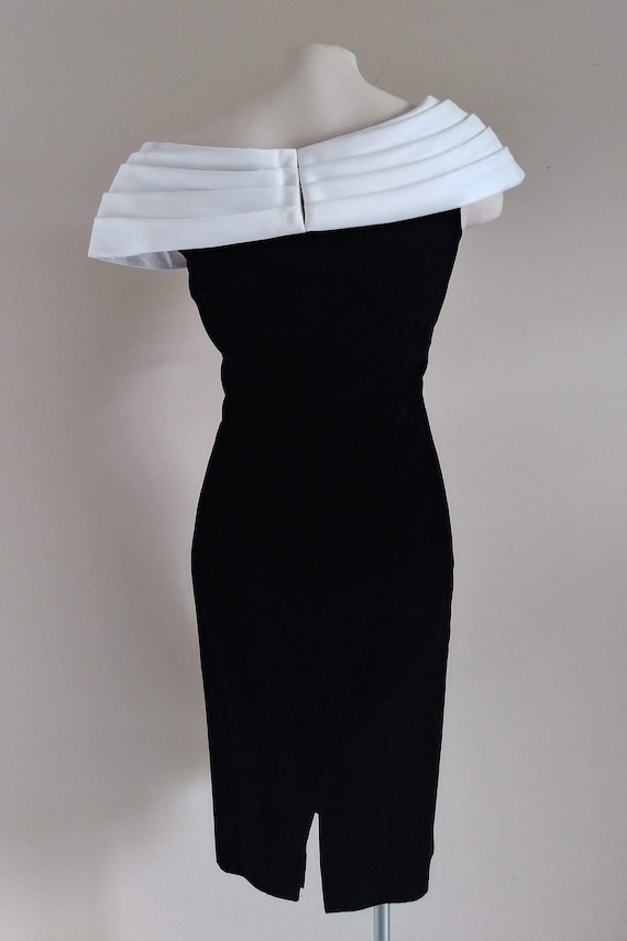 Rimini vintage 90s black velvet off shoulder wigg… - image 3