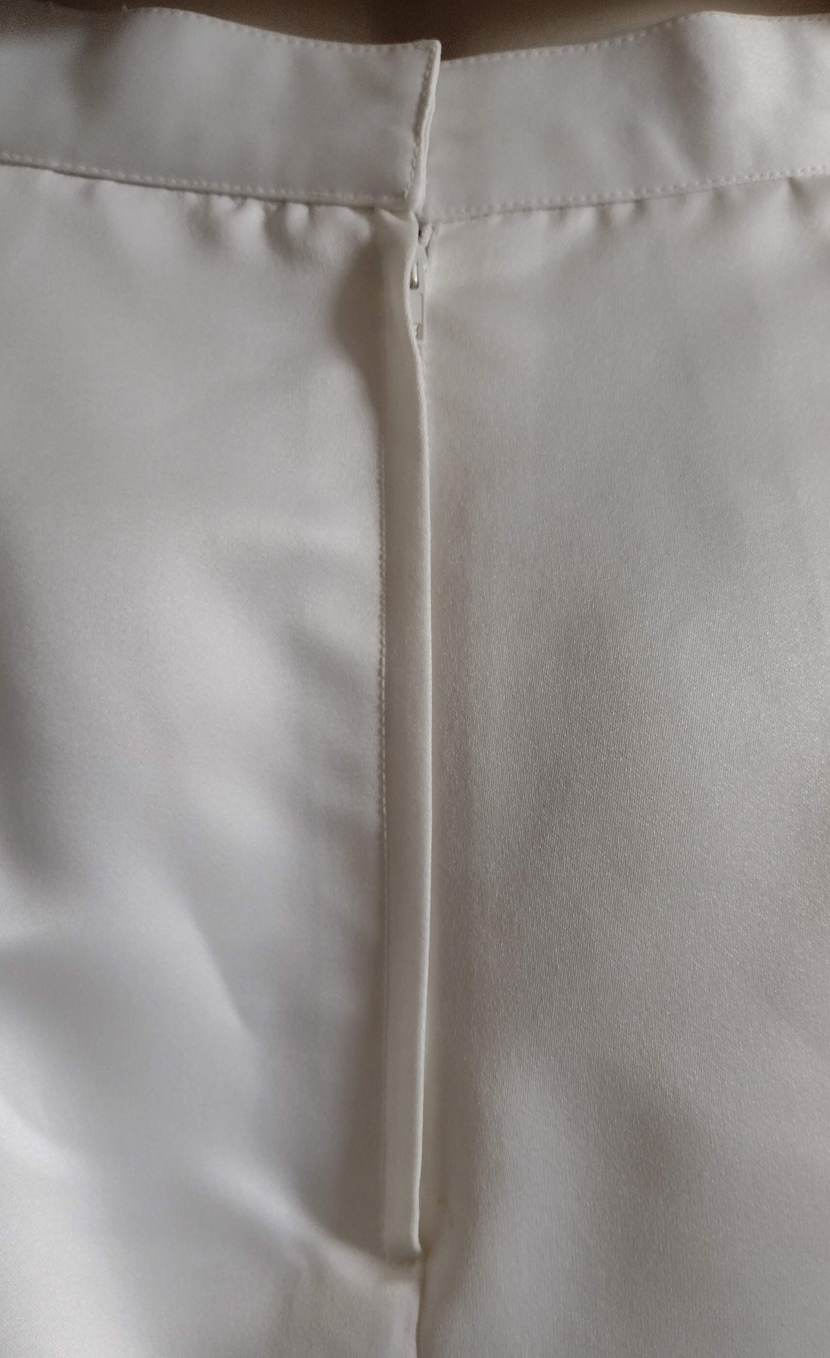Off-white front open with tie-up jacket