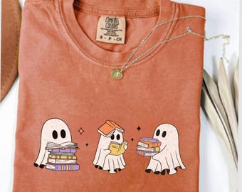 Camiseta de fantasma de Halloween, camiseta de lectura, temporada espeluznante, regalos para amantes de los libros, camiseta de libros de fantasmas espeluznantes, camisetas de Halloween para mujer, camiseta gráfica de otoño