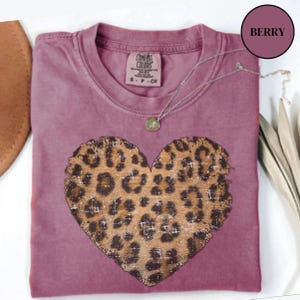 Comfort Colors® Leopard Heart Shirt, Cute Love Shirts, Animal Print Tshirts, Western Heart Sweatshirt, Heart Valentines Day, Fall Shirts