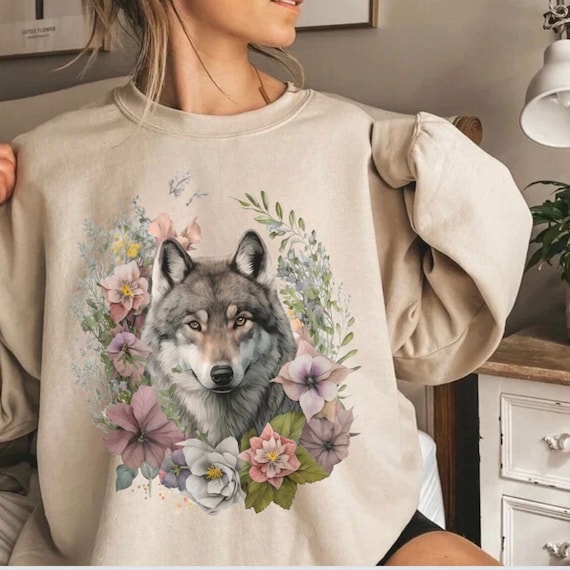 Wolf Crop Top, Boho Animal Shirt, Cute Fox, Wildlife Shirt, Floral
