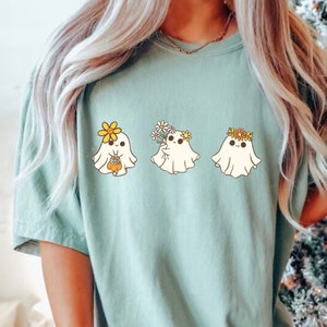 Cute Ghost Shirt, Floral Ghost Shirt, Comfort Colors, Boho Ghost tshirt, Halloween Ghost, Funny Ghost, Fall Shirt, Spooky Ghost
