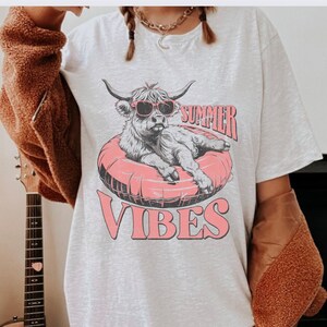 Sommer-Highland-Kuh-Shirt, Sommer-Kuh-Shirt, Sommer-Vibe-T-Shirt, lustiges Strand-Shirt, Retro-Sommer-T-Shirt, Kuh-Ferien, Kuh-Liebhaber-T-Shirt