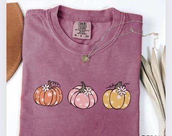 Halloween Pumpkin Shirt, Comfort Colors,  Floral Shirt, Spooky Season, Gifts, Cute Pumpkins Tshirt, Women Halloween Shirts, Fall Daisy Shirt