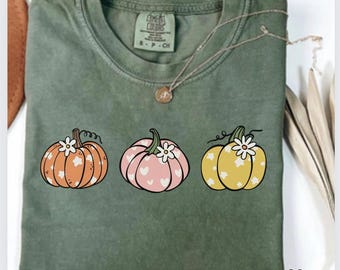 Halloween Pumpkin Shirt, Comfort Colors,  Floral Shirt, Spooky Season, Gifts, Cute Pumpkins Tshirt, Women Halloween Shirts, Fall Daisy Shirt