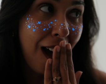 VORBESTELLUNG | Glow in the Dark Purple Whale Universe Freckles Tattoo