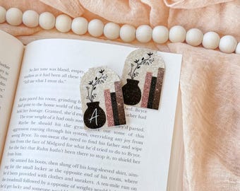 Personalized Magnetic Bookmark: Custom Glitter Bookshelf Gift