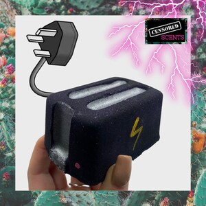 My Last Bath Bomb - Toaster Bathbomb Humour Funny Prank Fun Bathtime Adults Joke Gift Present Handmade Colourful Fizz Secret Santa Gift image 2