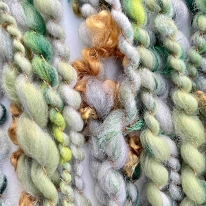 CLOVER - Handspun Art Yarn, Spiral yarn, green and silver yarn, sparkle yarn, 20.6 yards