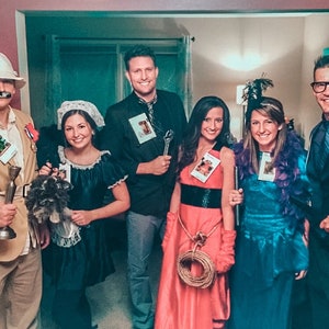 Printable Clue Cards for Halloween Costume. Clue Room Cards For Character Costume.