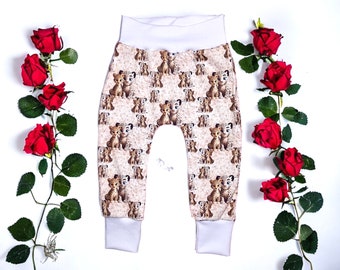 Joli pantalon bébé avec léopards - accessoire parfait pour votre petit chéri taille 44-92