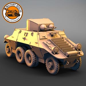 Może przedstawiać: Model beżowego samochodu pancernego z obracającą się wieżą i drabiną po bokach. Samochód ma sześć kół i jest wykonany z plastiku.
