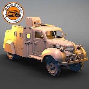 Puede incluir: Un camión blindado de estilo militar gris con una torreta de ametralladora en la parte superior. El camión tiene una carrocería grande y rectangular con una cabina en la parte delantera. El camión está sobre un fondo gris.