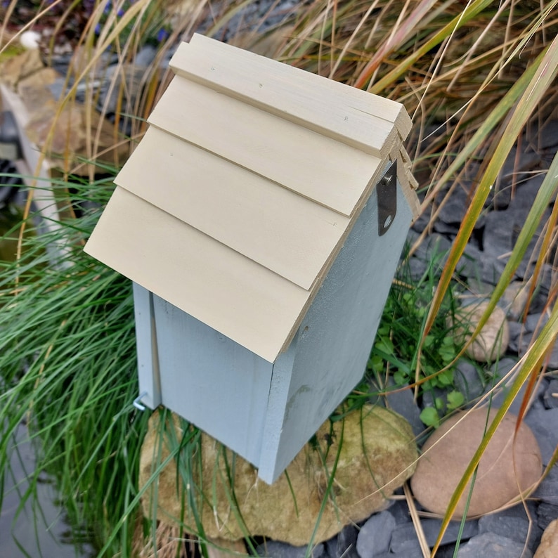 Personalised Bird Box, Bird House, Grey or Blue, laser engraved slate front.Great Gardener's gift idea, bird watcher's gift idea,Garden gift zdjęcie 10