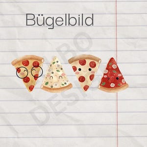 Könnte beinhalten: Vier Aquarell-Pizzastück-Designs mit lächelnden Gesichtern und verschiedenen Belägen, darunter Peperoni und Pilze. Das Bild befindet sich auf einem linierten Papierhintergrund mit dem Wort "Bügelbild" oben.