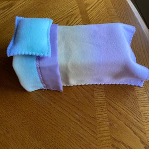 Ombre Fleece Doll Bedding Set, Scalloped Edge Blanket and Pillow