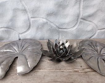 forged lotus flower + 2 leaves