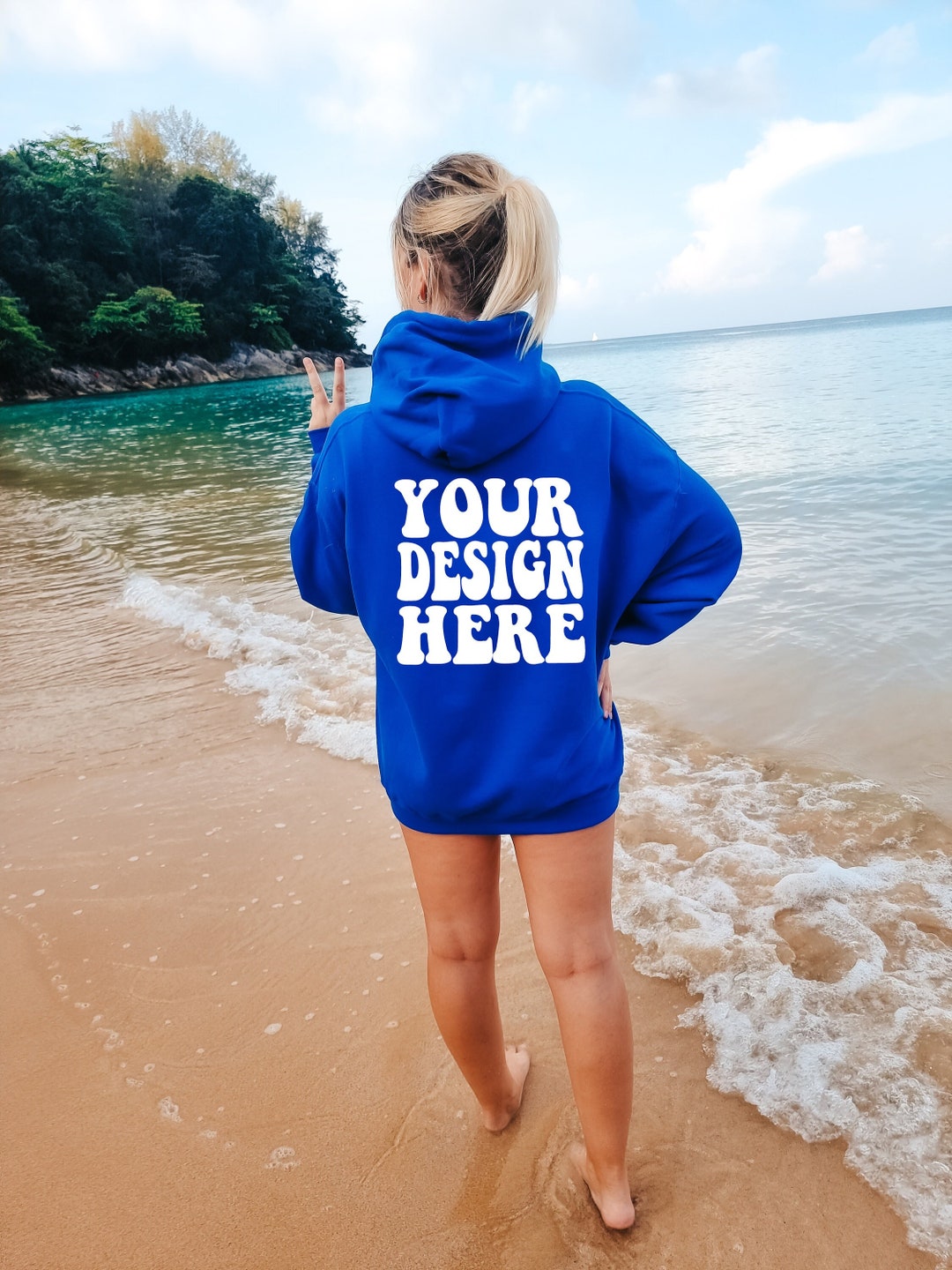 Gildan royal blue 18500 back mockup oversized gildan hoodie beach