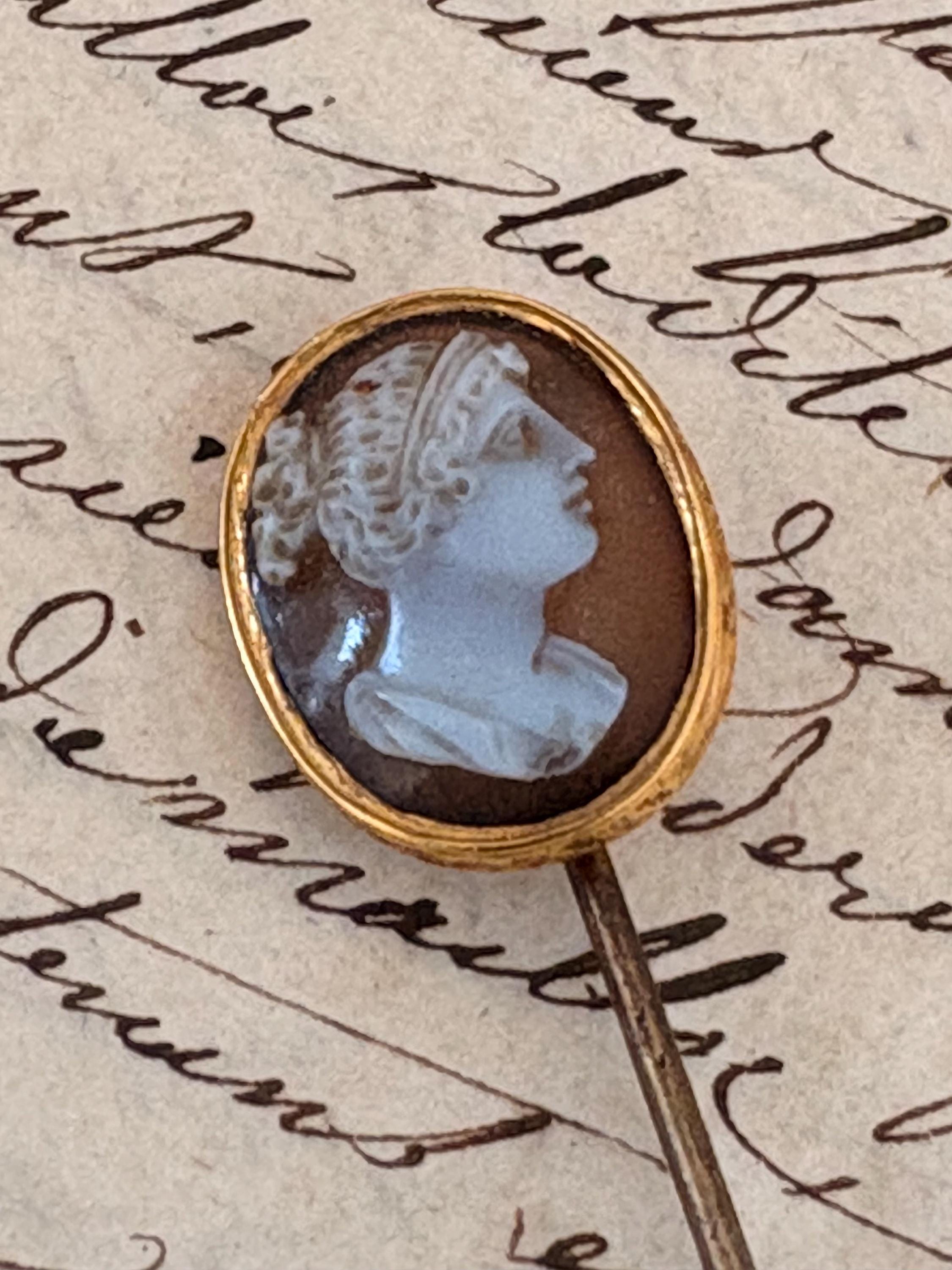 Broche De Col Magnétique Dorée – Accessoire Cravate Et Col Chasse – Fait Main