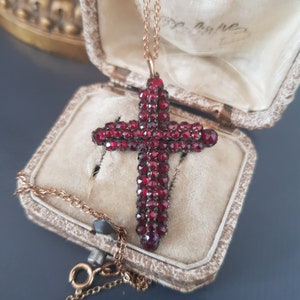 Antiker böhmischer Granat-Kreuz-Anhänger, viktorianischer Schmuck, 19. Jahrhundert
