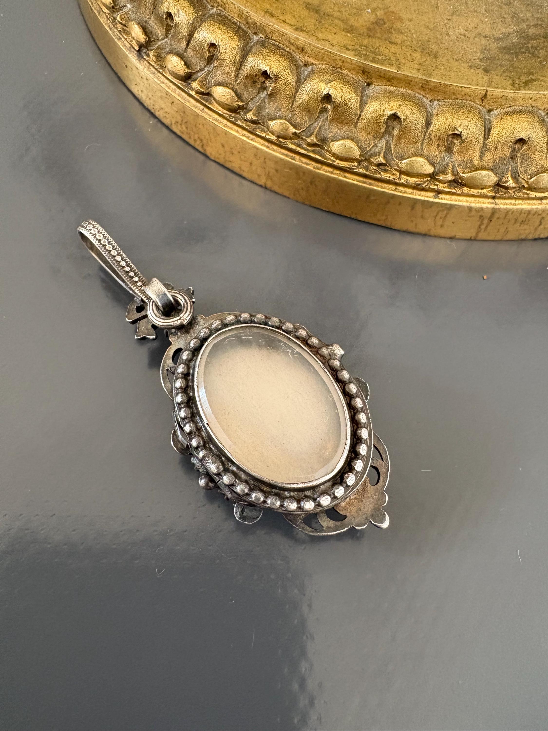 Pendentif Porte-reliquaire En Argent Sterling - Orné D'une Pierre Rouge - Occasion