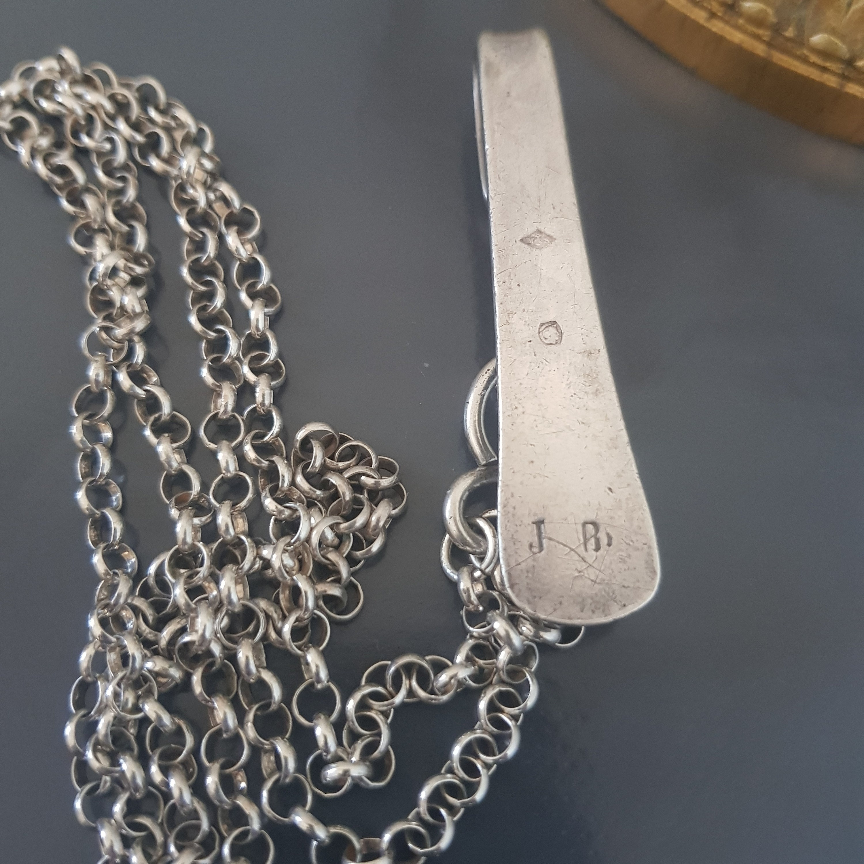Breloque De Chatelaine En Argent Massif - France 1950 - Vintage