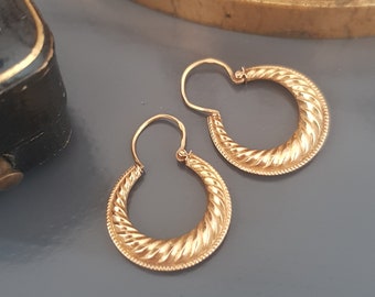 Vintage Small 18k Yellow Gold Hoop Earrings