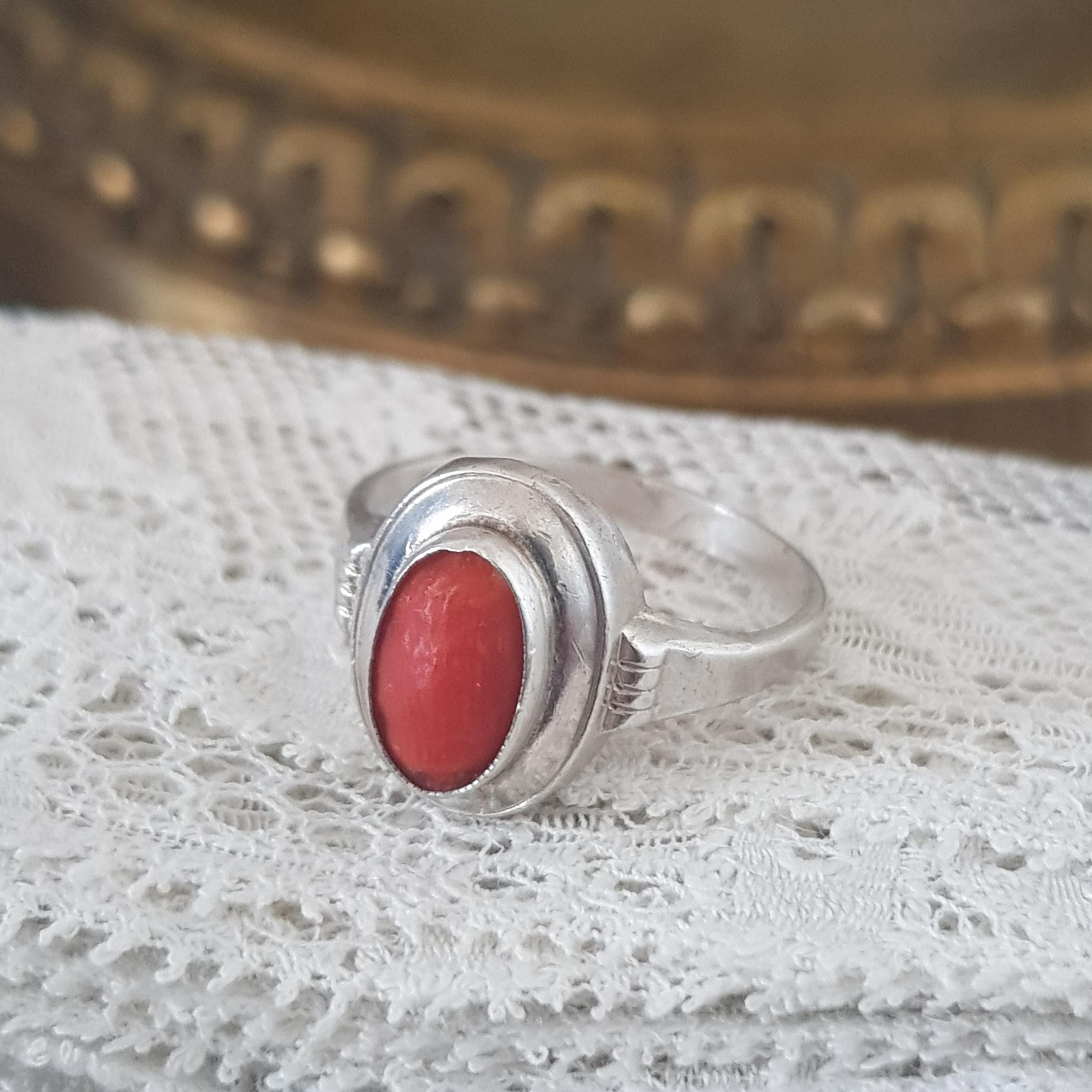 ANCIENNE BAGUE ARGENT MASSIF ET CORAIL ARTISANALE OCÉANIE