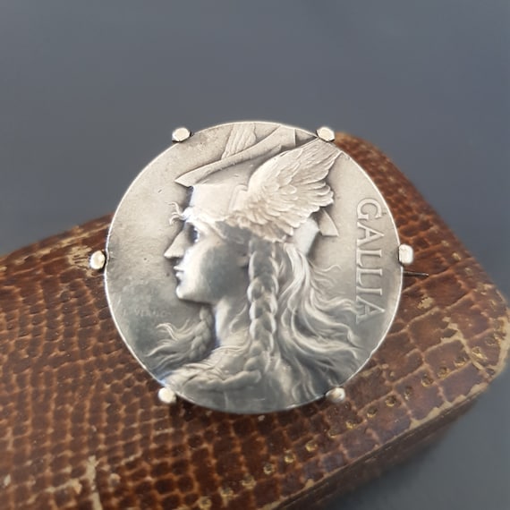 フランスアンティーク純銀製シルバーブローチフレンチシルバーアール