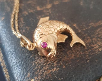 French Vintage 18 K Yellow Gold Ruby Fish Charm Pendant