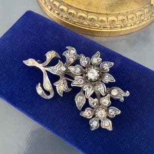 Vintage Sterling Silver Paste Flower Brooch Pin