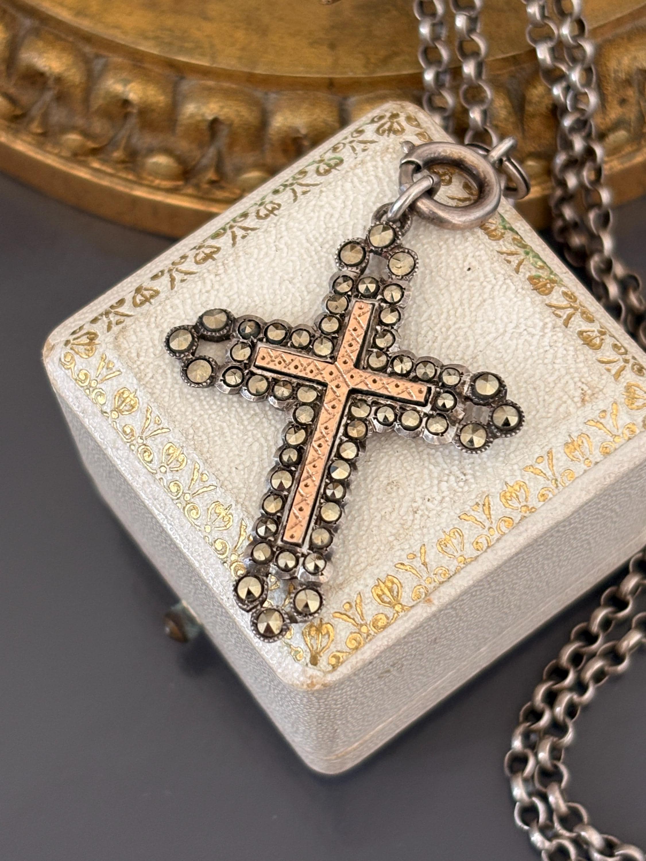 Croix En Vermeil Années 60 Avec Poinçons - Bijou Vintage D'occasion