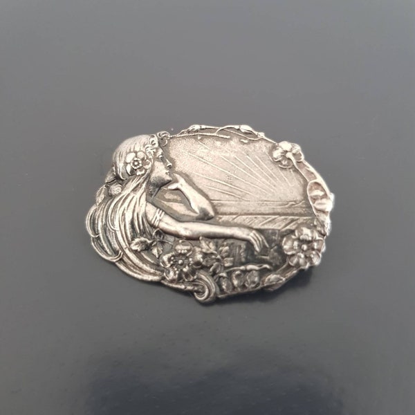 Antique Art Nouveau Sterling Silver Brooch Pin Woman At The Window Early 20th Century