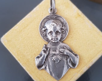 Antique Art Nouveau Holy Medal Sacred Heart Child Jesus Sterling Silver Pendant C 1900