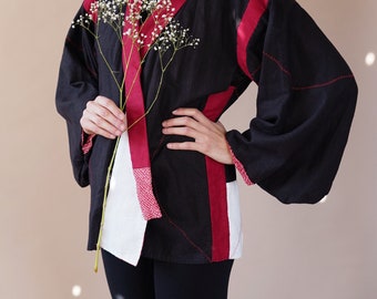 Kimono cousu main | Haori | kimono cousu à la main | haori court | brodé à la main | machine brodée | Uniques | Kimono en lin | soie