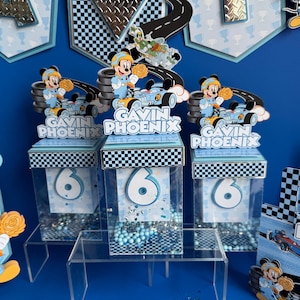 Boîtes de cadeaux Mickey et le Roadster Racers Deux boîtes de bonbons rapides Fast One Décoration de fête Voiture de course Mickey Mouse Décoration de table de bonbons à thème