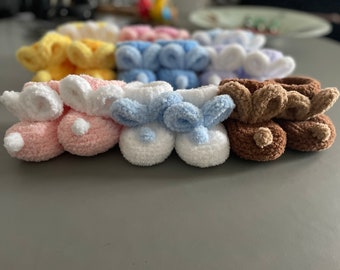 Hand knit Bunny Baby Booties for babies between 0 to 6 months