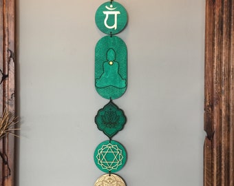 Heart Chakra Wood Wall Hanging – Luxury Anahata Sacred Geometry Decor – Green Chakra Yoga Wall Art