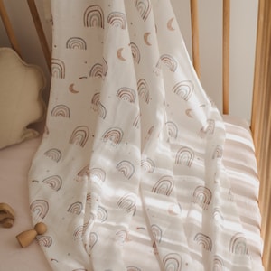 Soft Rainbow Swaddle, Colorful Rainbow Muslin Blanket, Rainbow Swaddle, Naturel Color Muslin Swaddle, Baby Organic Muslin Blanket