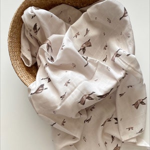 Goose Muslin Swaddle, Large Organic Muslin Swaddle, Baby 2 Layer Muslin Blanket, Autumn Muslin Blanket, Bird Baby Organic Blanket